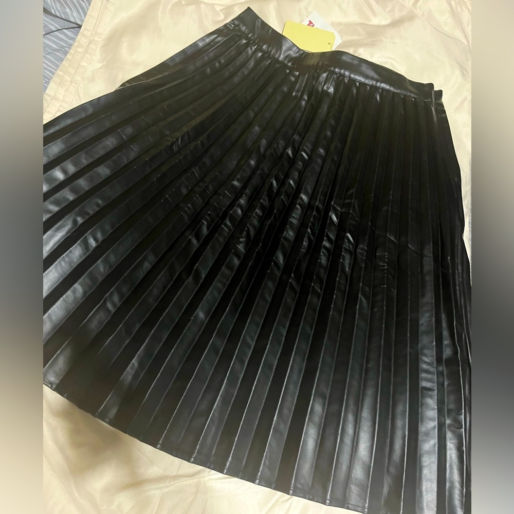 Faux Leather pleated Skirt